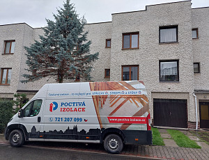 Izolace řadového rodinného domu s pultovou střechou